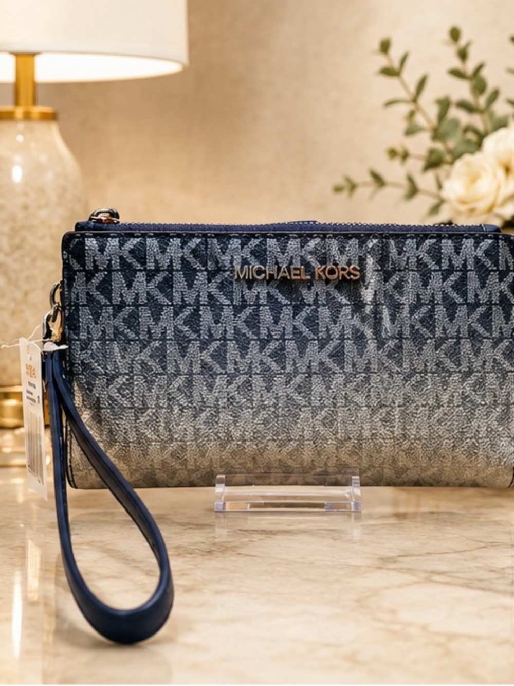 MICHAEL KORS JET SET LARGE OMBRÉ LOGO WRISTLET NAVY NWT DOUBLE ZIP WALLET